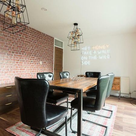 شقة The Century Chalet - Contemporary 2Bdr Townhouse With Parking أكسفورد المظهر الخارجي الصورة
