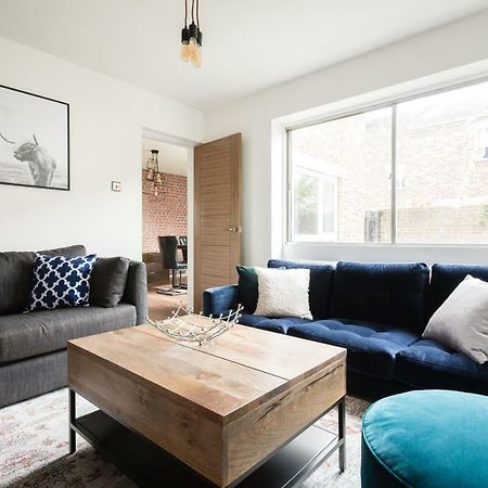 شقة The Century Chalet - Contemporary 2Bdr Townhouse With Parking أكسفورد المظهر الخارجي الصورة